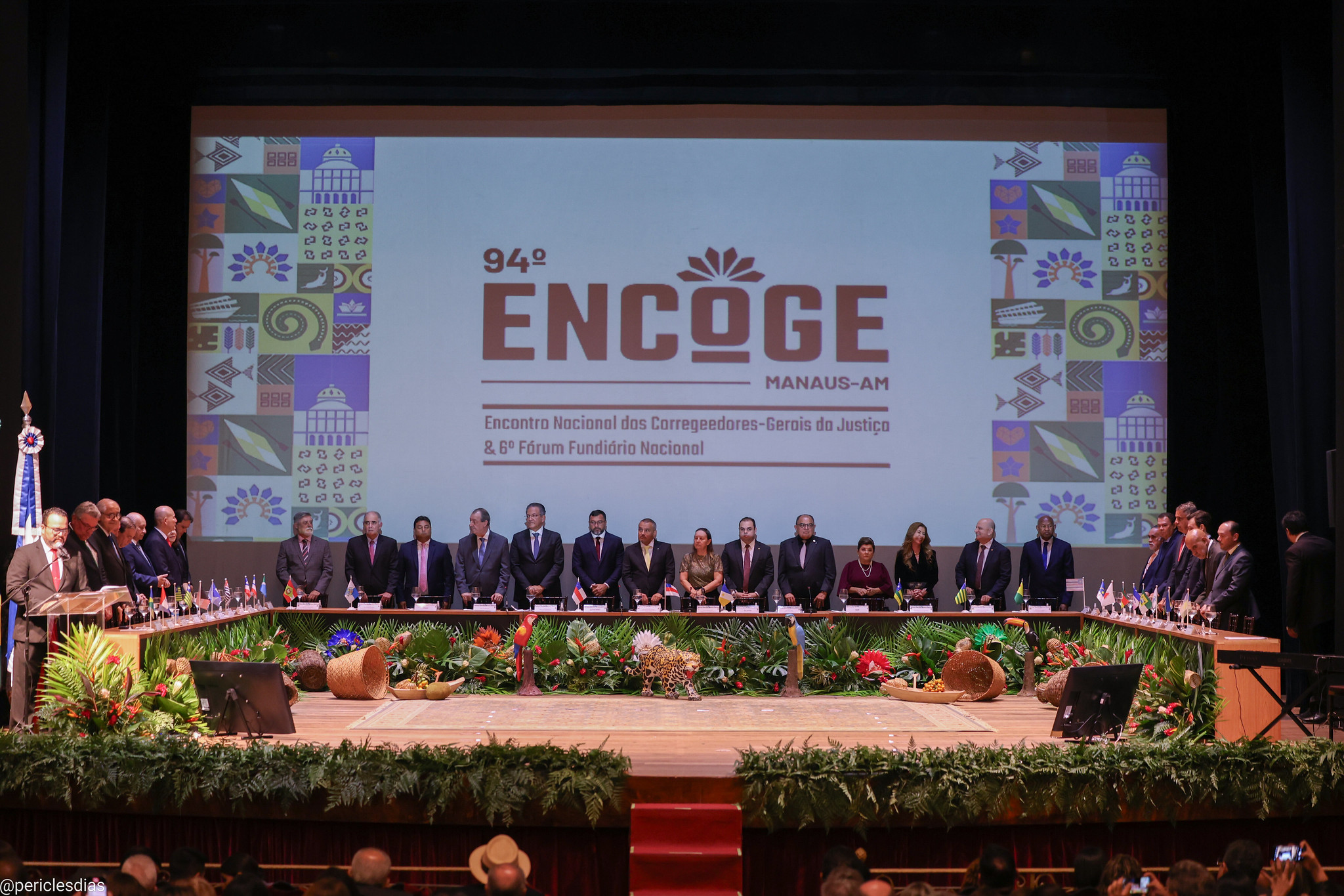 Encoge Abertura 1