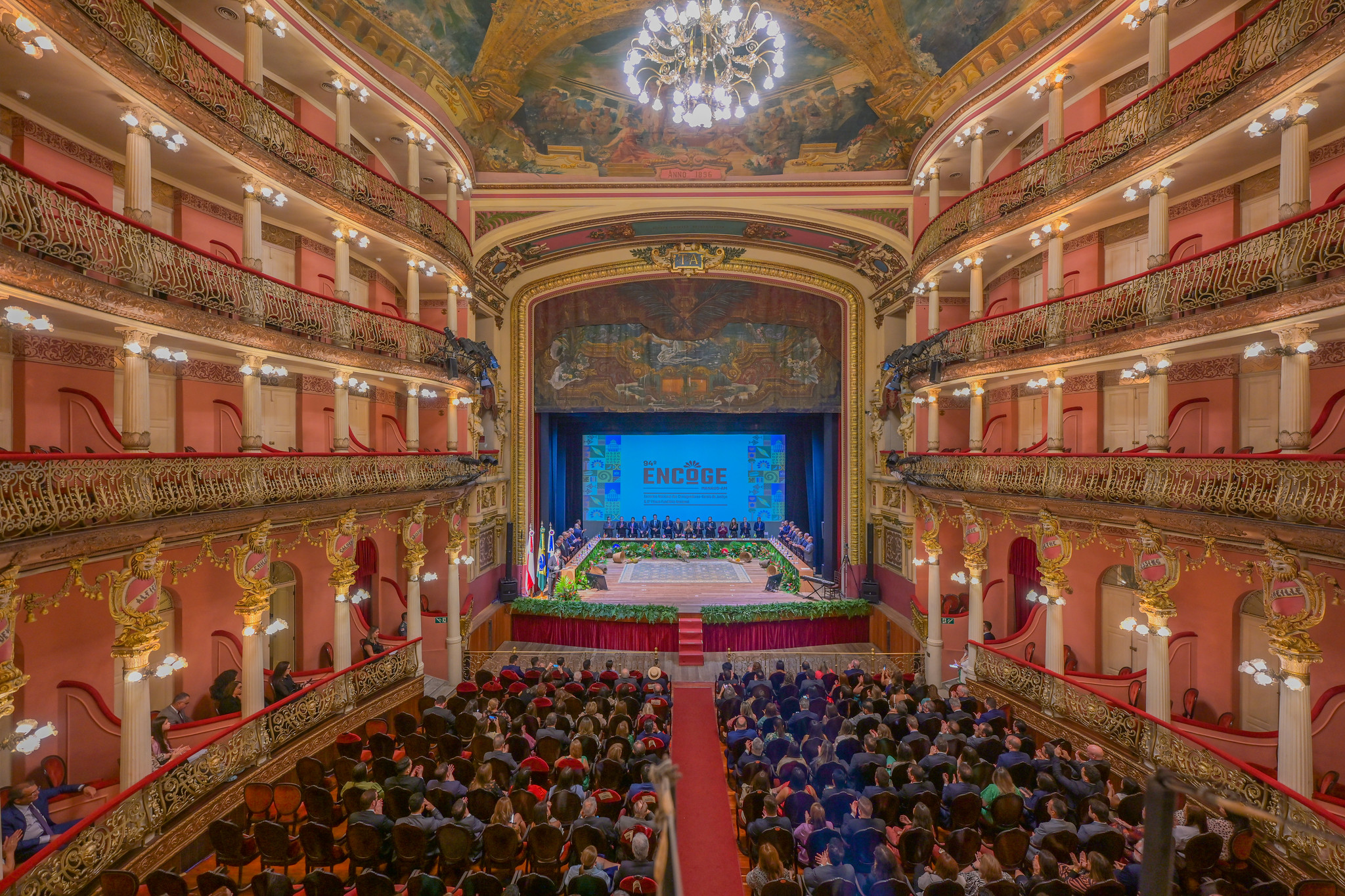 Encoge Abertura 4