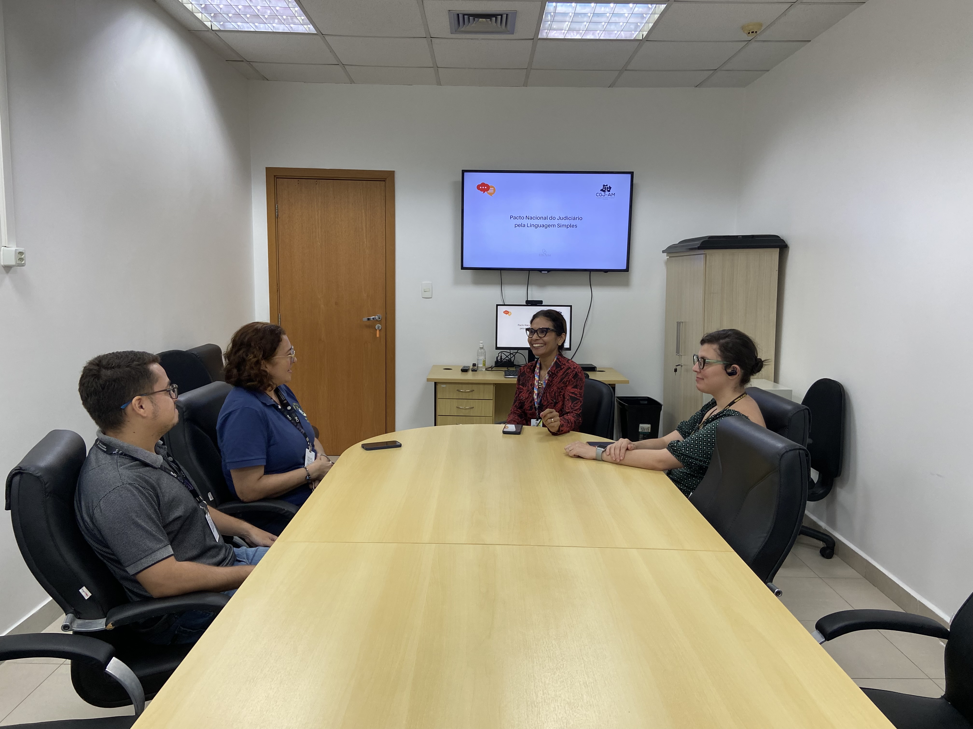 Rodada de Sensibiliação para linguagem simples grupo Comunicação da CGJ 6