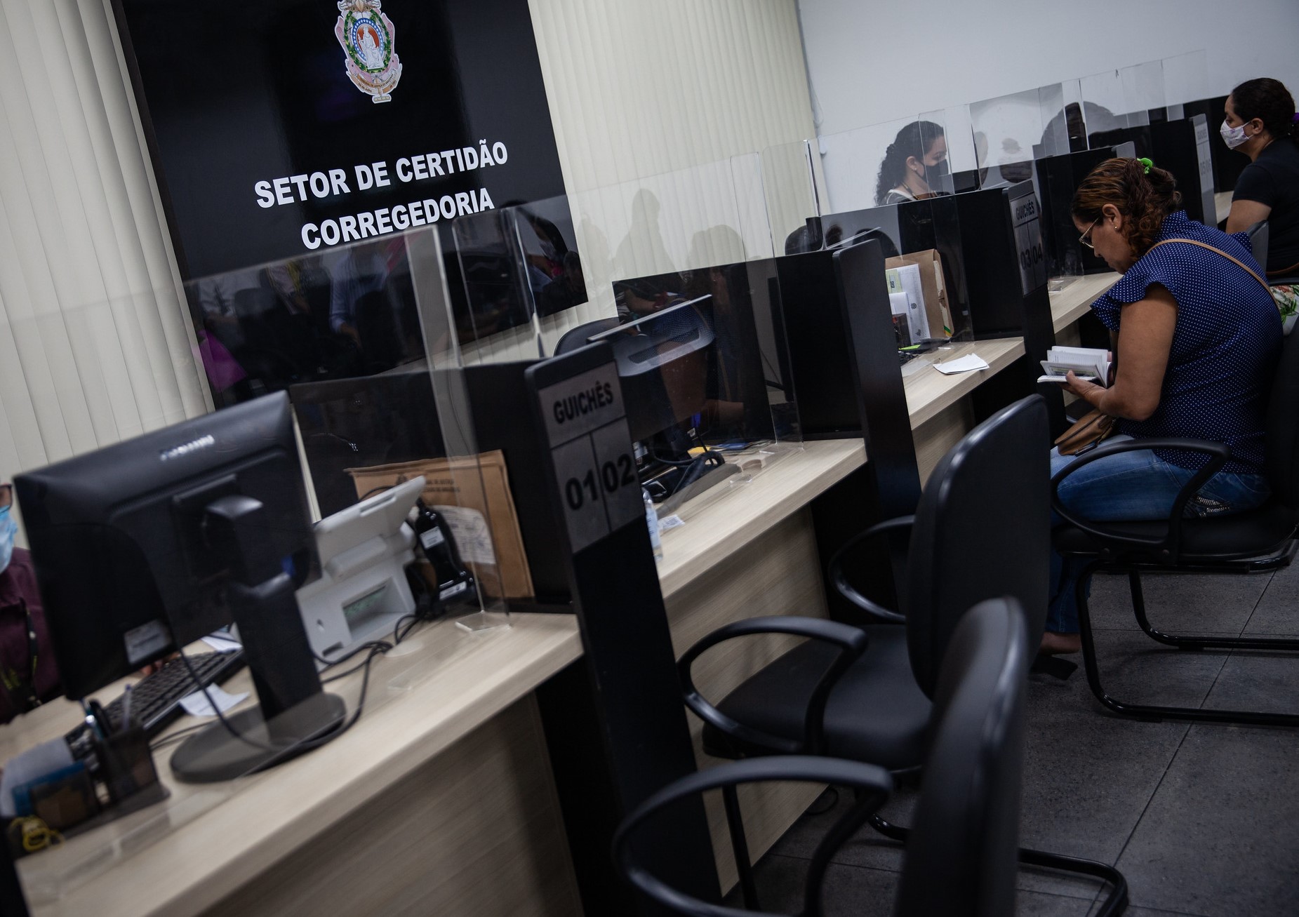 Para impulsionar atendimento à população vulnerável, CGJ-AM determina escala de escreventes designados por cartórios para atuar no Setor de Certidões localizado no Fórum Henoch Reis