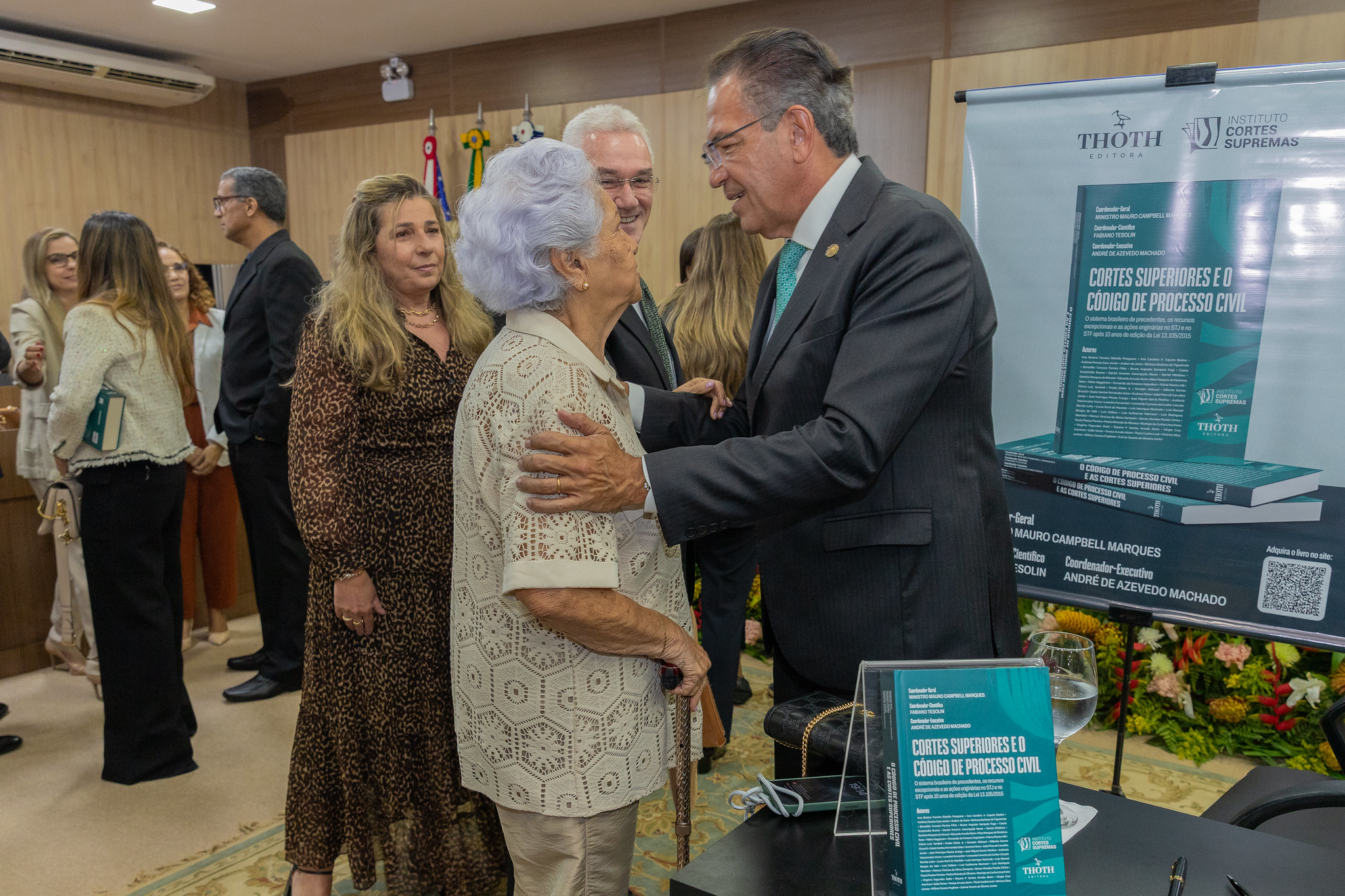 Lançamento do livro com coordenação geral do ministro Mauro Campbell 3