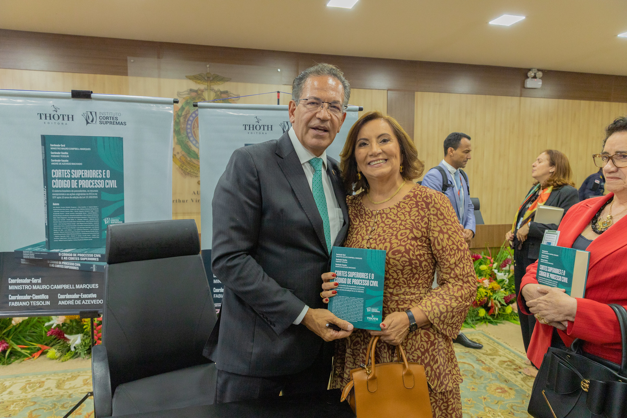 Lançamento do livro com coordenação geral do ministro Mauro Campbell 8