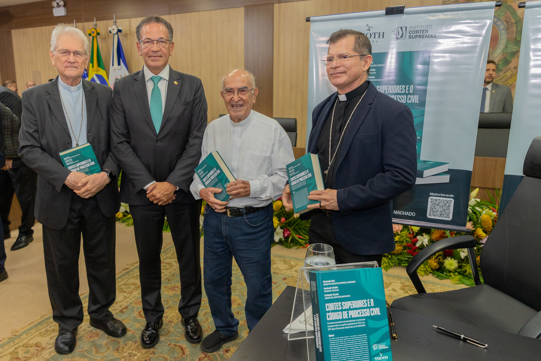 Lançamento do livro com coordenação geral do ministro Mauro Campbell 9
