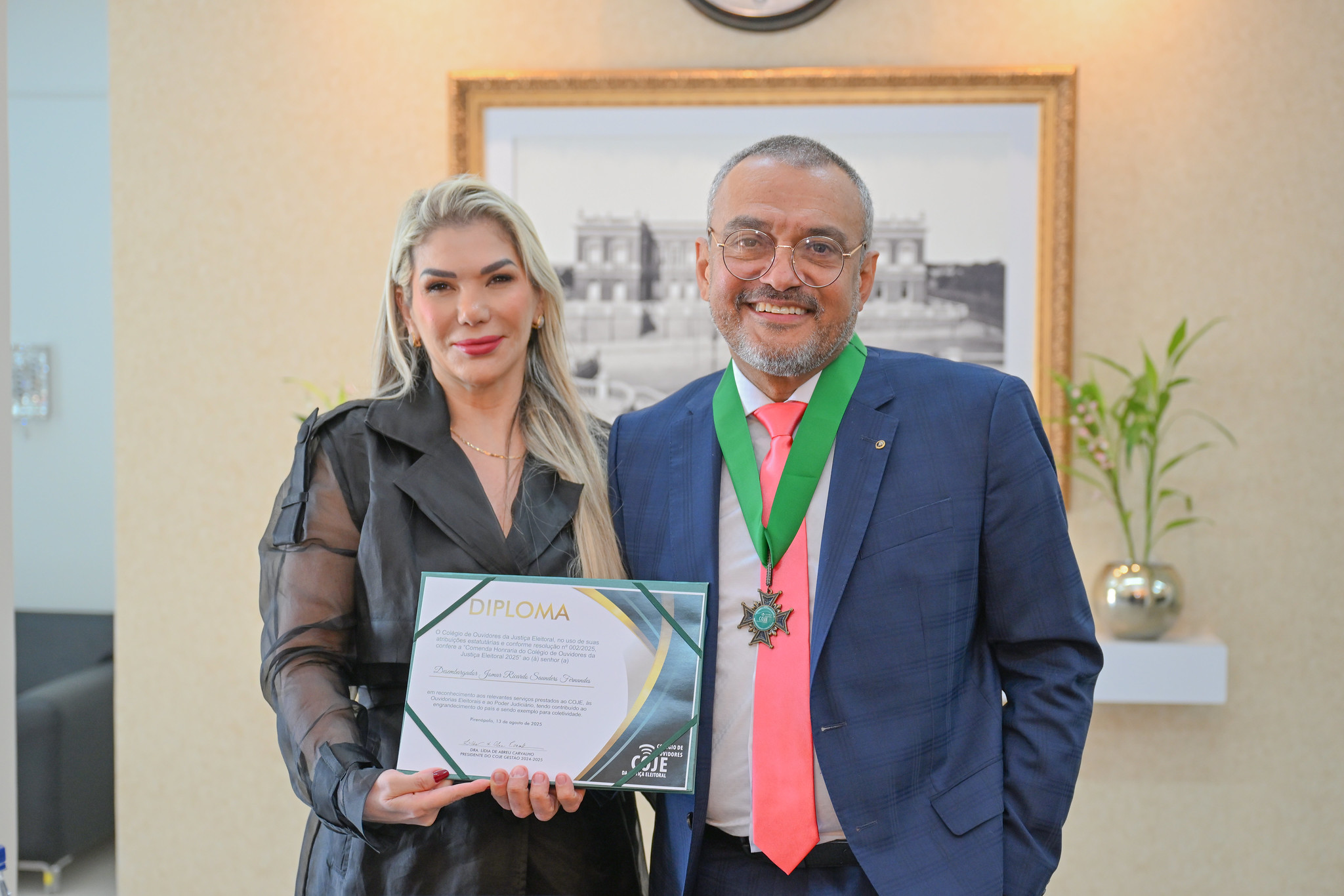 Presidente do TJAM é homenageado pelo Colégio de Ouvidores da Justiça Eleitoral