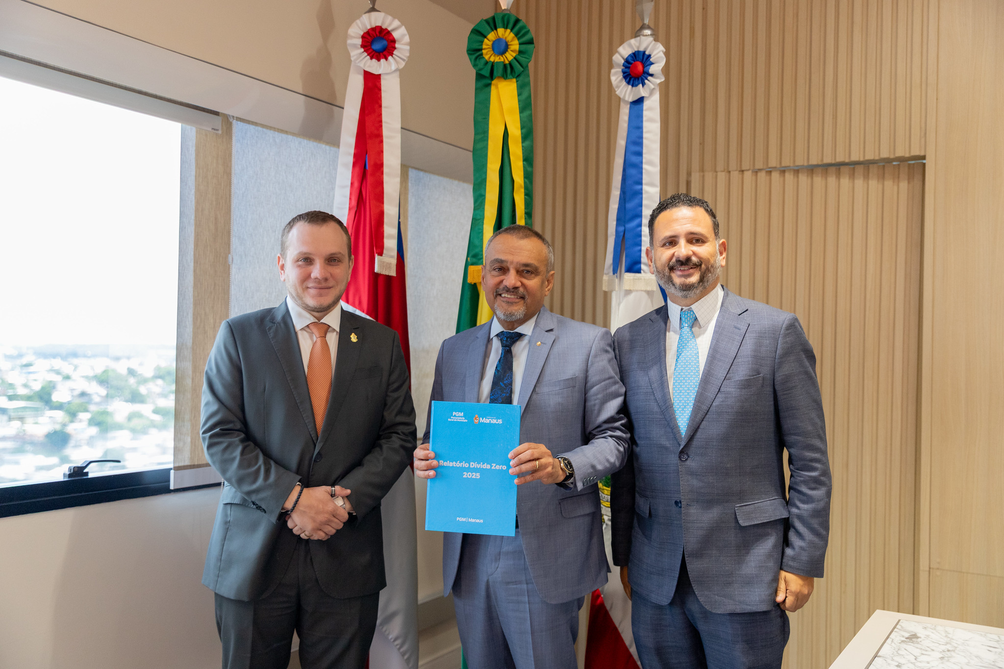 Presidente recebe da PGM o relatório do Programa Dívida Zero 2025 de Manaus