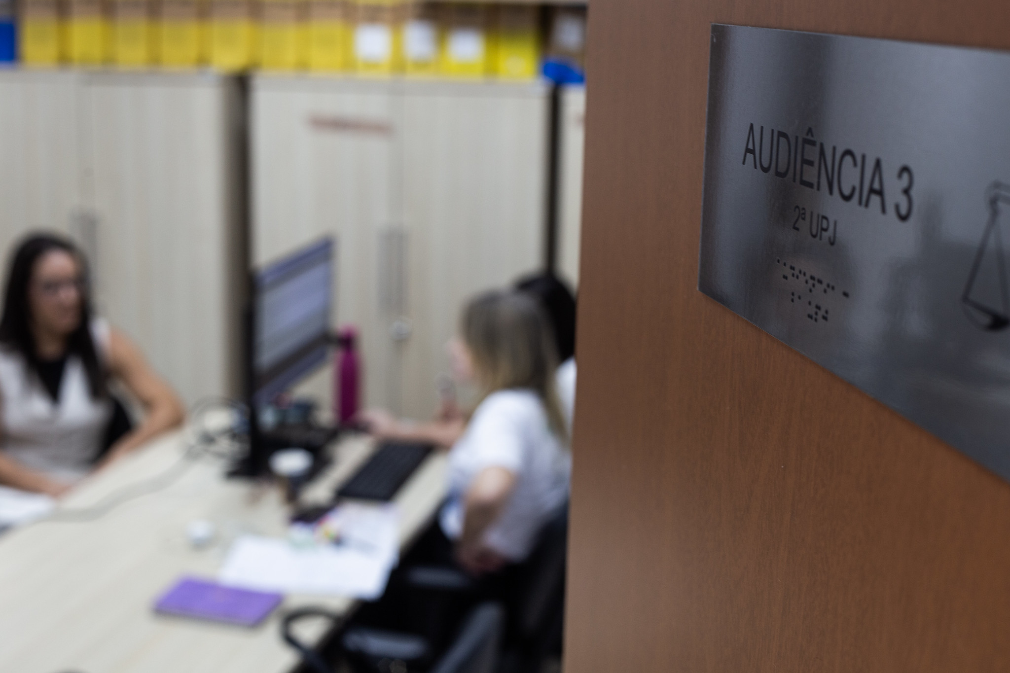 Foto mostra momento de audiência da Semana de Conciliação