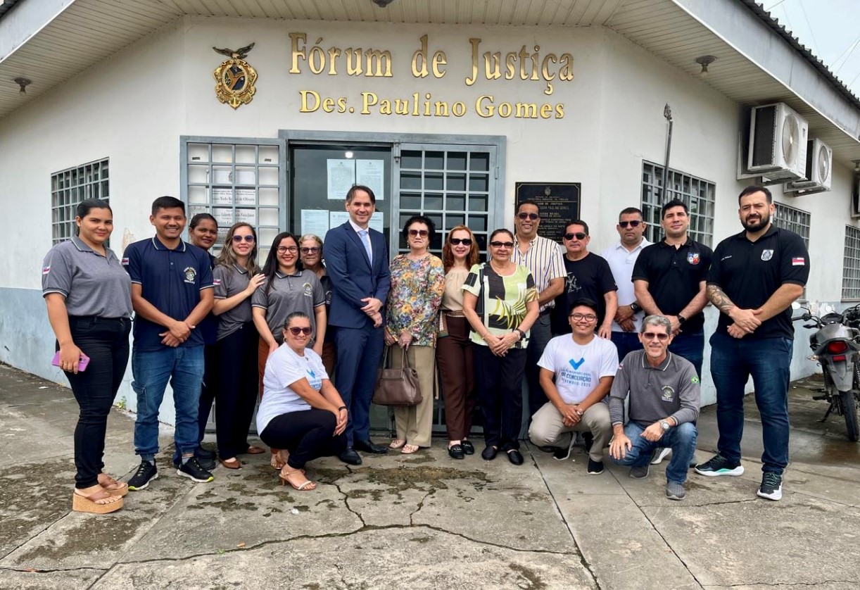 Comarca de Codajás recebe equipe do Poder Judiciário Estadual para realização de correição na Vara Única e no Cartório Extrajudicial da localidade
