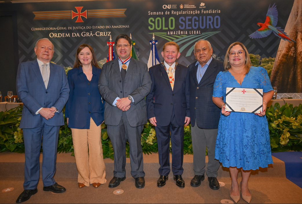 Outorga da Medalha da Ordem da Grã Cruz In Memoriam 2