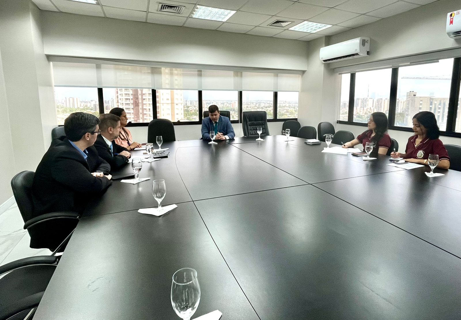 Reunião em preparação para eventos institucionais 2