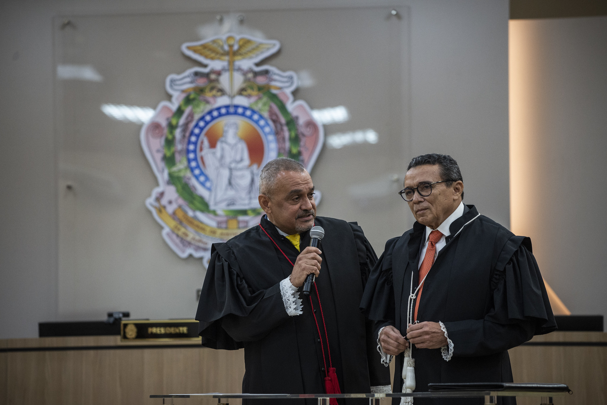 Desembargador Jomar Fernandes e o novo desembargador, Paulo Feitoza
