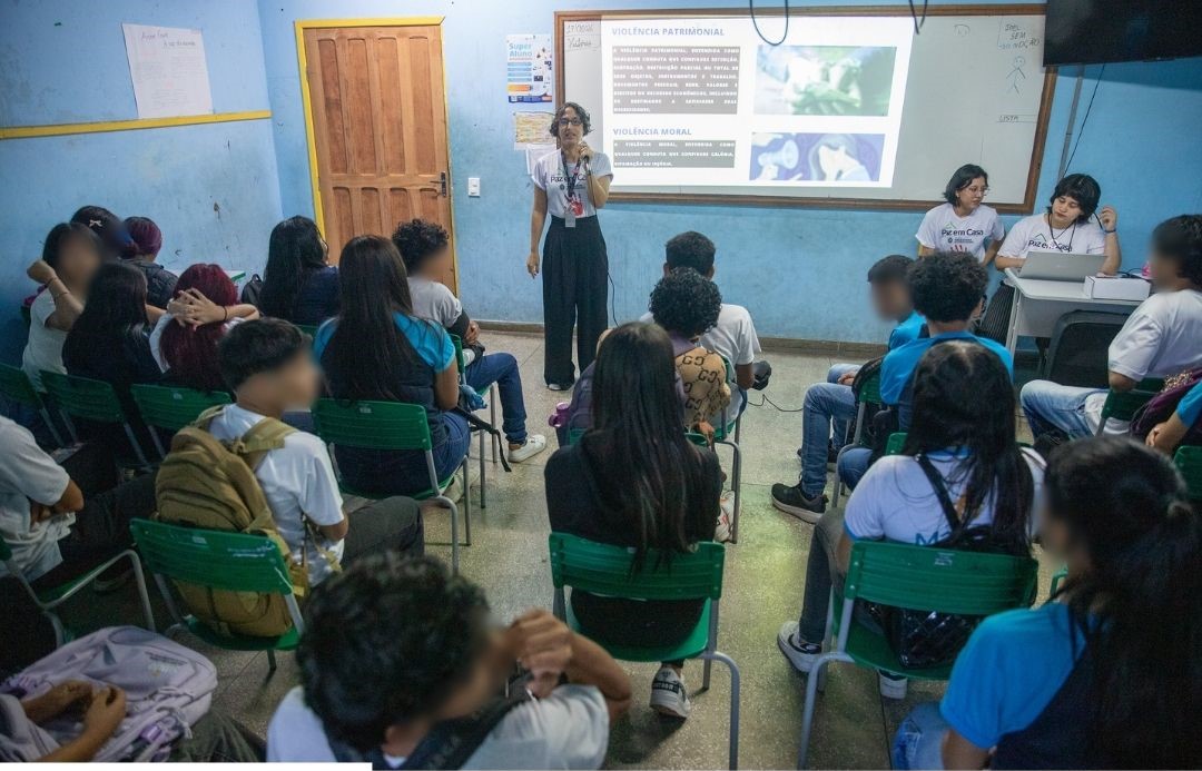 Maria vai à Escola