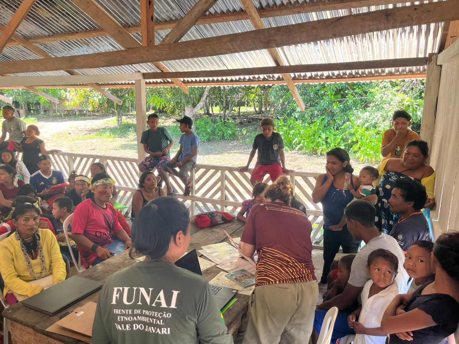 Momentos da ação do Registre-se Brasil Parente no Vale do Javari, interior do Amazonas