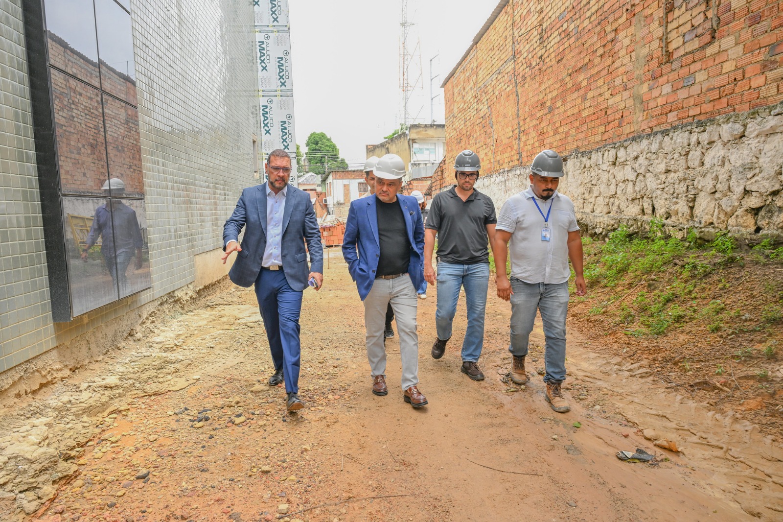 Presidente do TJAM realiza visita técnica às obras do novo prédio do Fórum Mário Verçosa em Aparecida 1