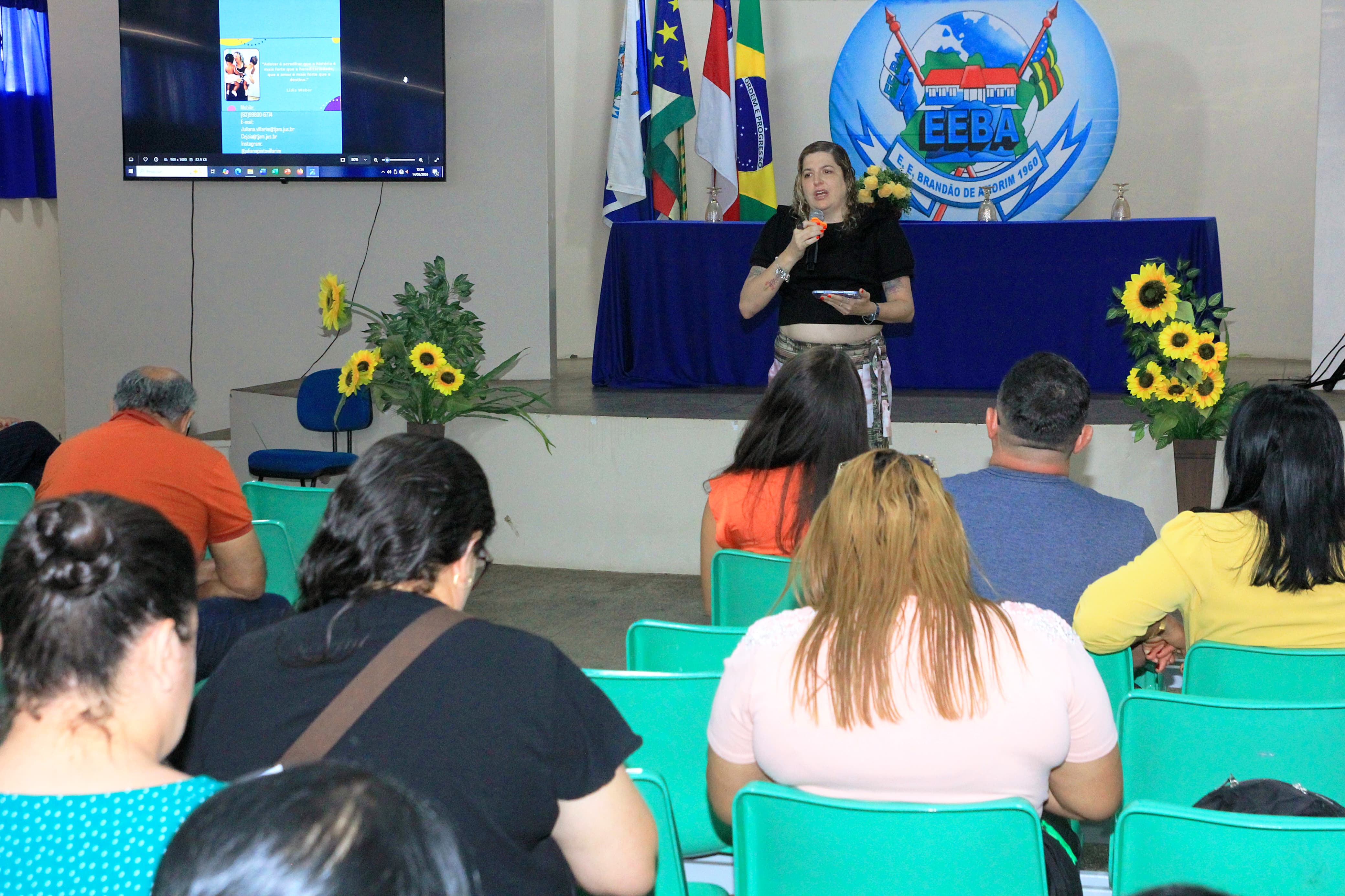 Curso sobre adoção - Parintins