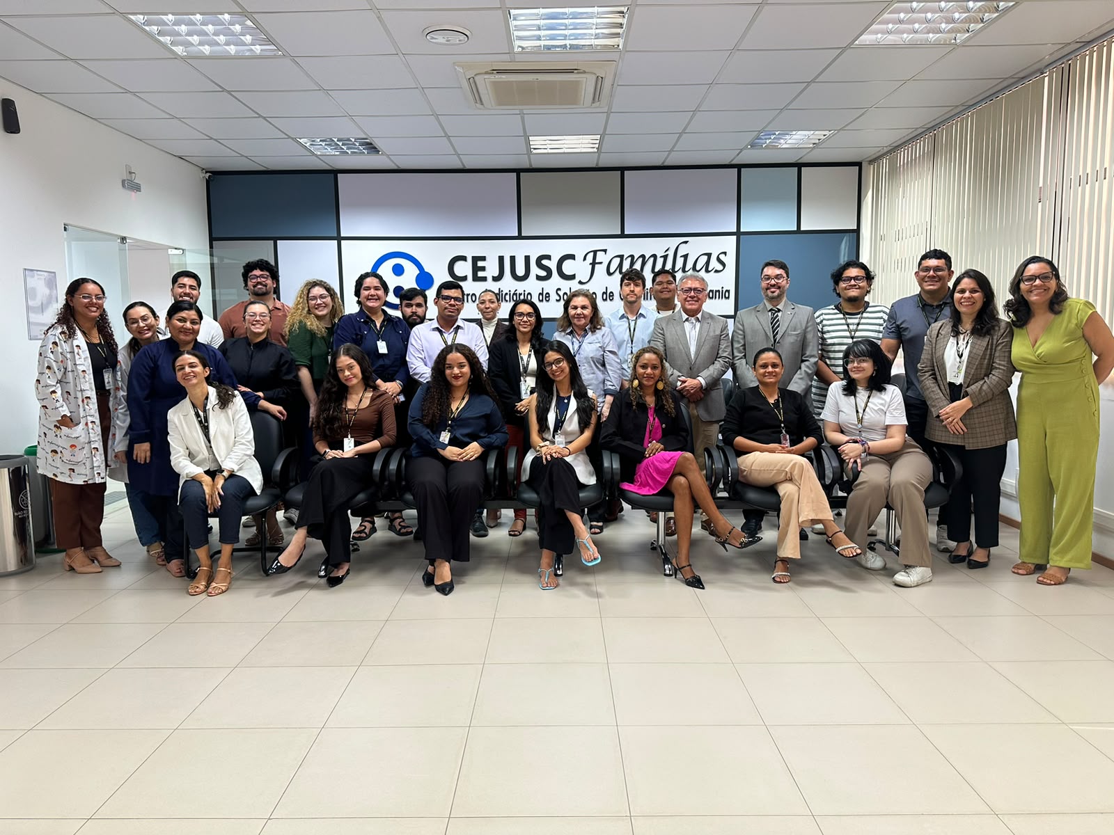 Equipe dos Cejuscs Família que atuou na Semana Concentrada de Exames de DNA