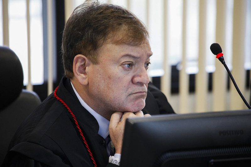 Anselmo Chíxaro