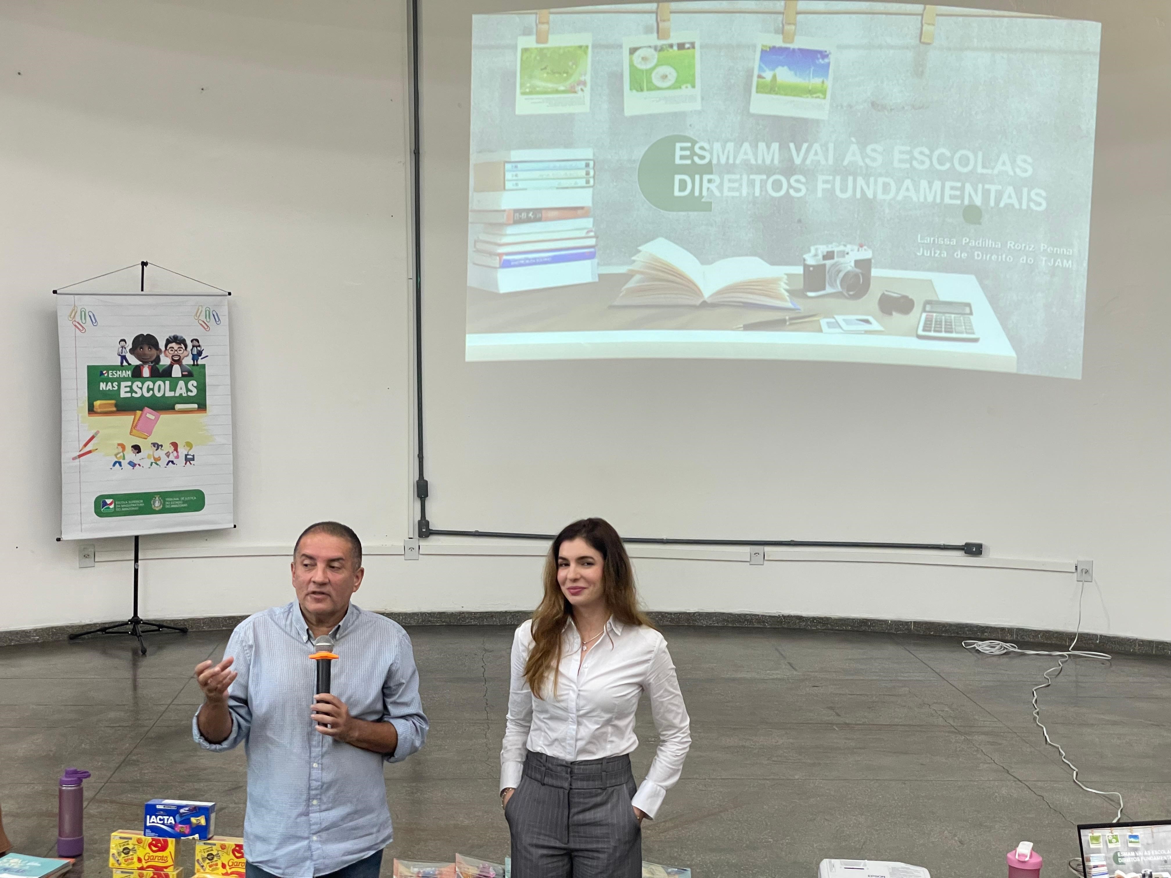 Escola Themístocles Pinheiro Gadelha