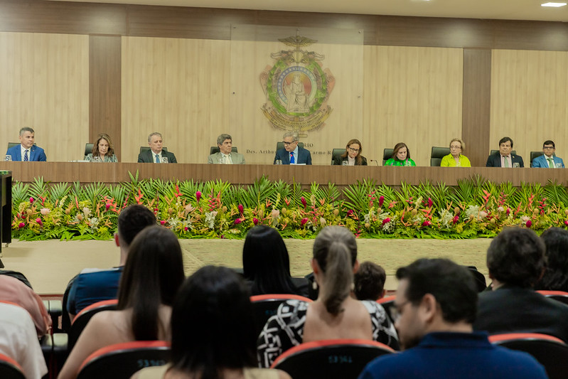 Escola da Magistratura do Amazonas finaliza suas atividades de 2025 com solenidade de outorga de Medalha do Mérito Acadêmico e do Mérito Funcional