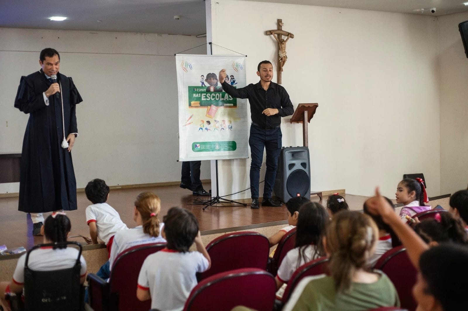 Projeto Esmam nas Escolas visita o Instituto Filippo Smaldone
