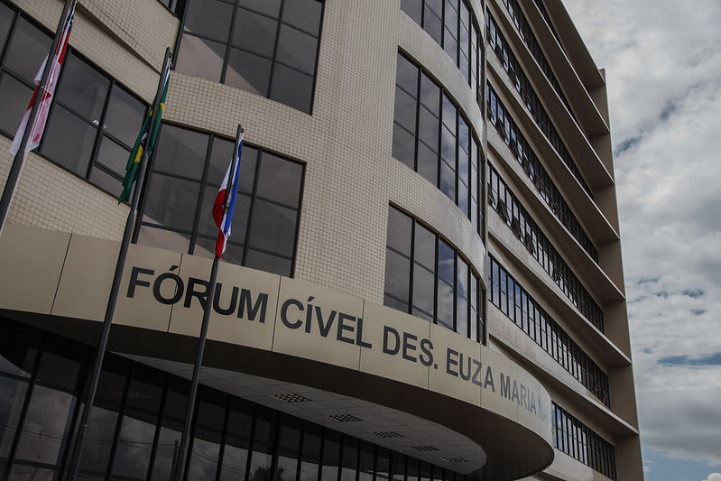 Fachada Fórum Cível Euza Naice