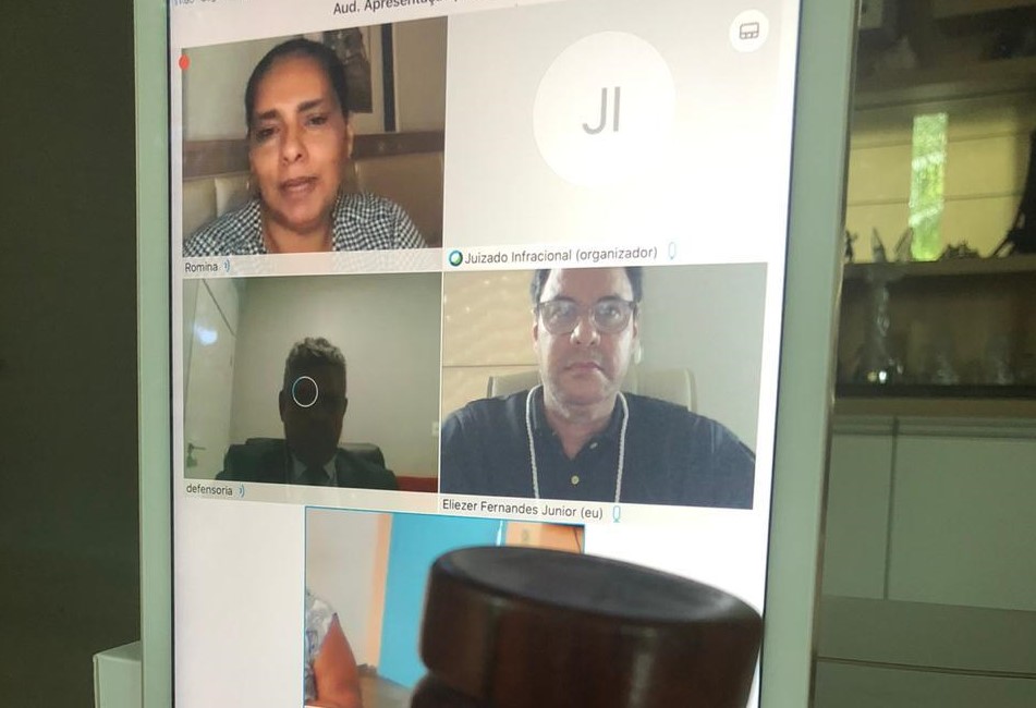 JIJI videoconferência2 