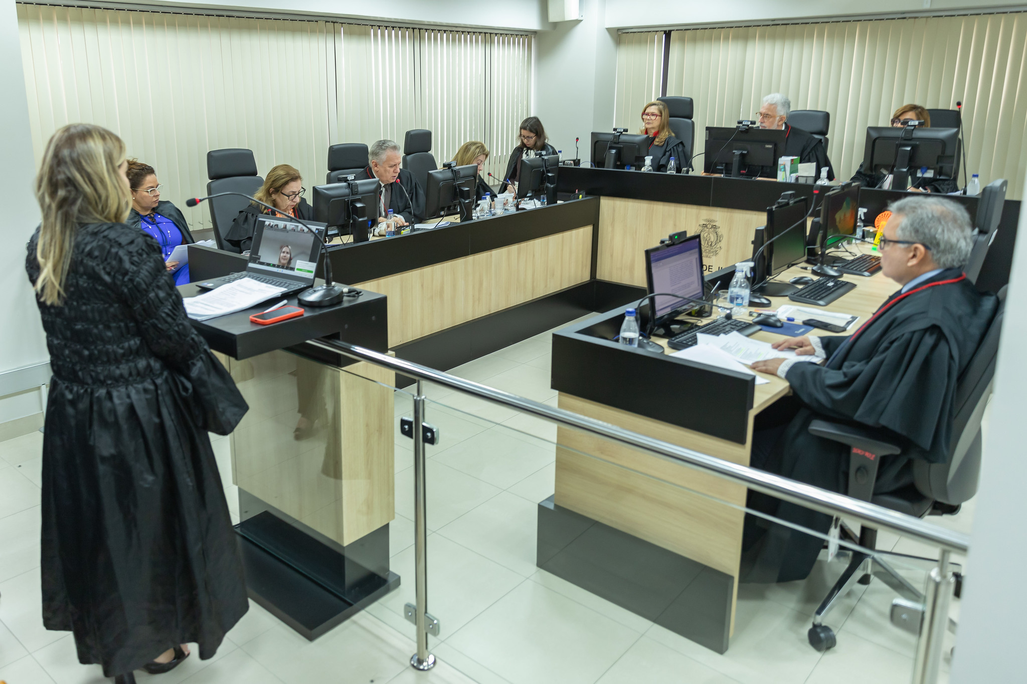 Sessão da Primeira Câmara Cível