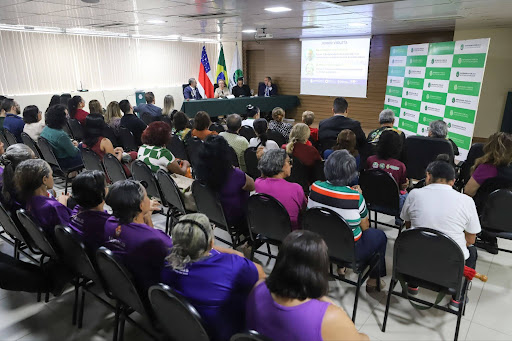 Foto Junho Violeta